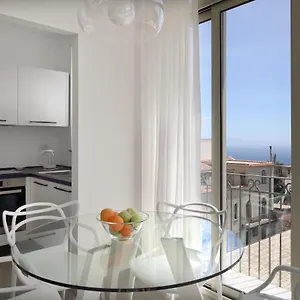 casa-ekaterina.taorminaitalyhotels.com/